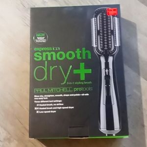 NIB PAUL MITCHELL STYLING BRUSH